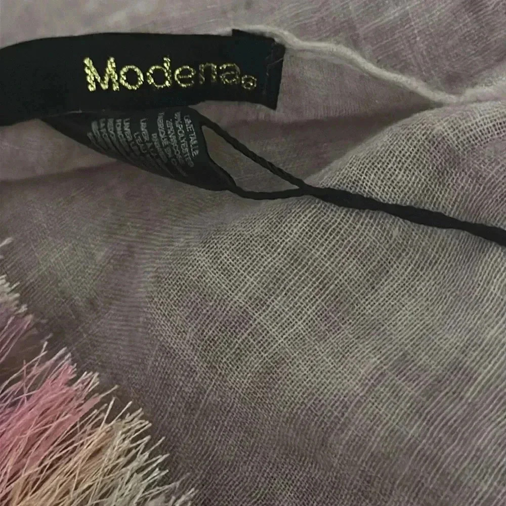Modena Scarf - Picture 3 of 4